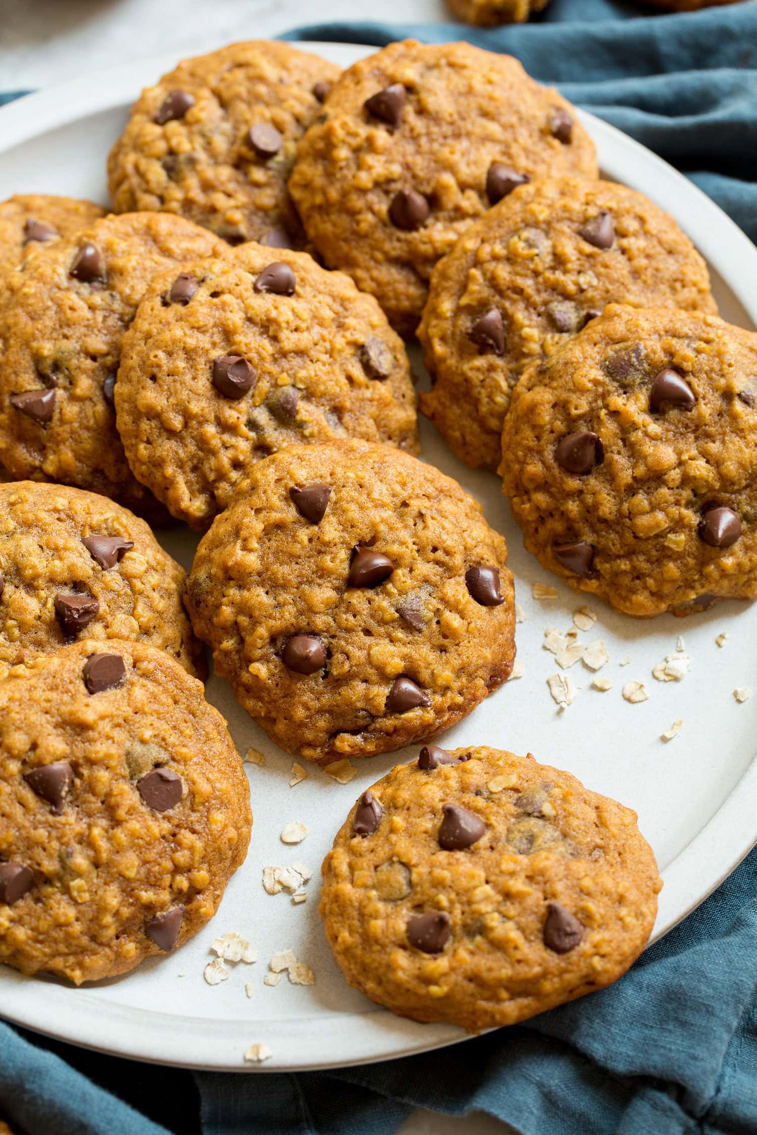 Pumpkin Oatmeal Chocolate Chip Cookies