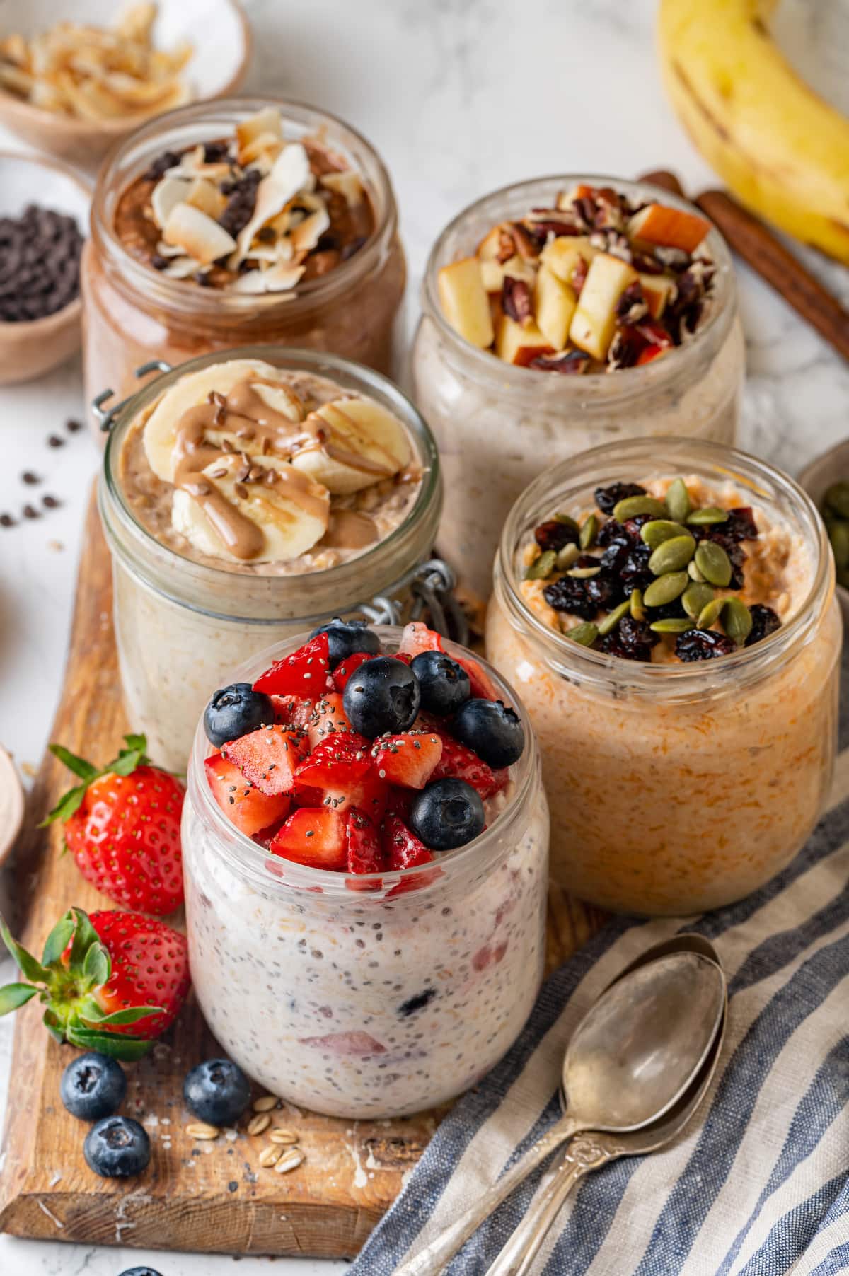 Overnight Oats (5 Ways!)