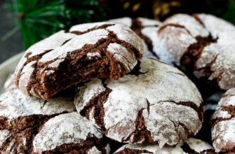 Chocolate Crinkle Cookies