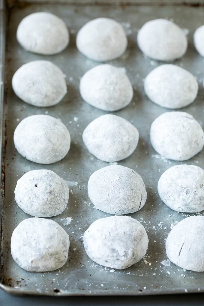 Chocolate Crinkle Cookies