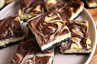 Nutella Swirl Cheesecake Bars