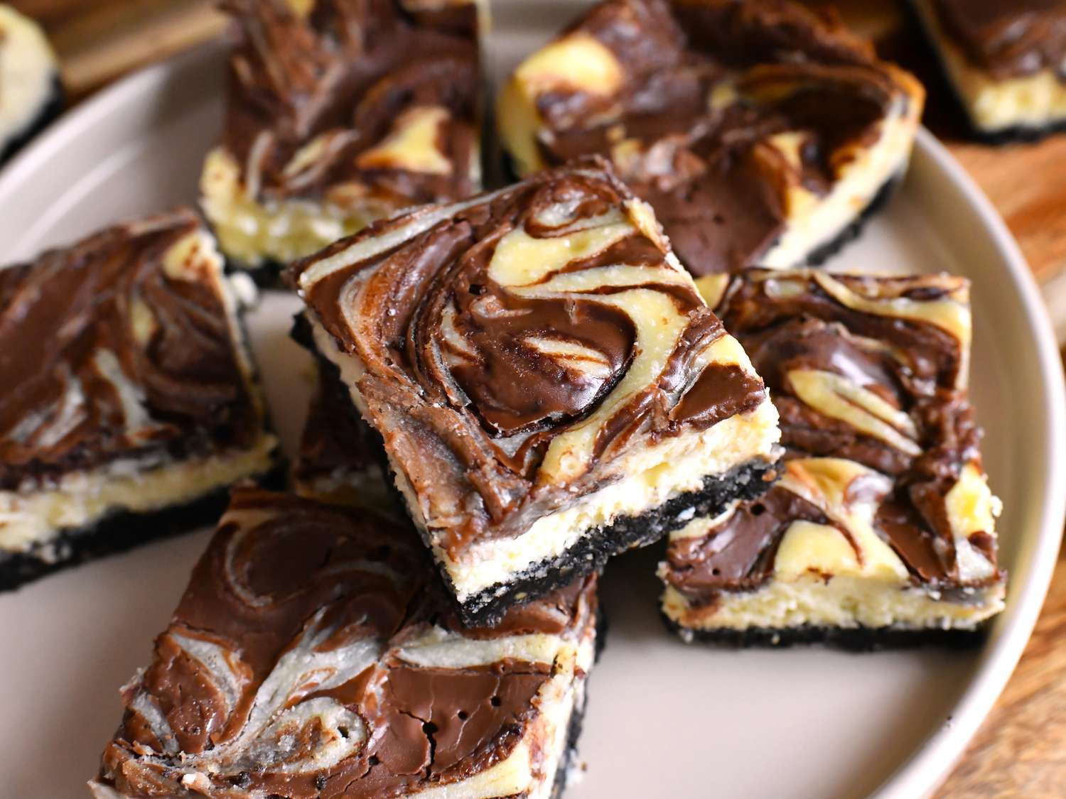 Nutella Swirl Cheesecake Bars