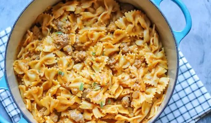 The 4-Ingredient Hearty Pasta I’m Making All Winter Long