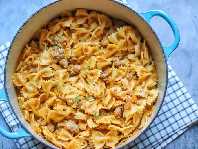 The 4-Ingredient Hearty Pasta I’m Making All Winter Long