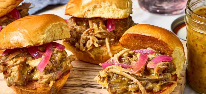 Slow Cooker Honey Mustard Pulled Pork