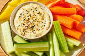 This 3-Ingredient Dip Is My Favorite Afternoon Snack