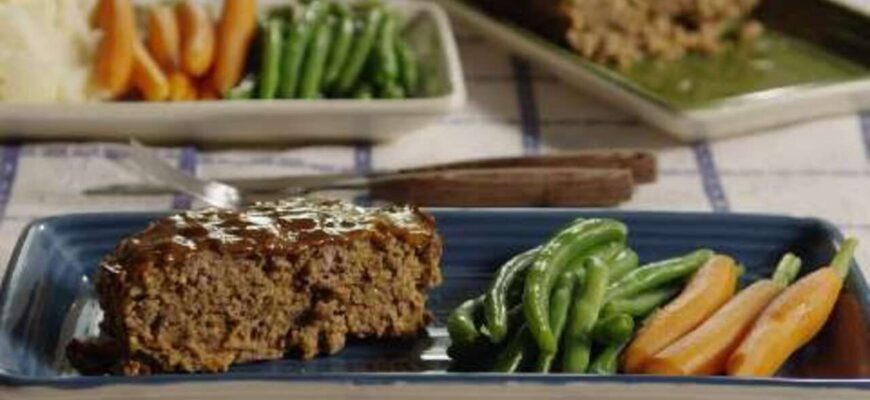 The Easy Meatloaf Recipe that Even My Picky Teenager Loves