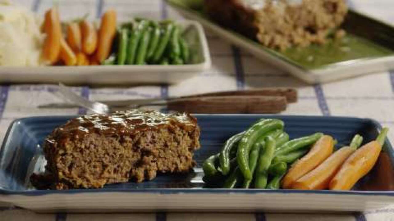 The Easy Meatloaf Recipe that Even My Picky Teenager Loves