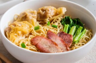 The Noodle Recipe Everyone Begs My Mom to Make Every Chinese New Year