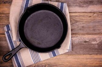 PSA: You Should Never Cook These Foods in Your Cast Iron Pan