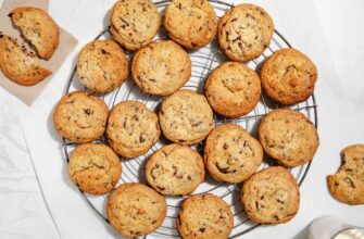 The Original, 90-Year-Old Chocolate Chip Cookie Recipe Is Still the Best