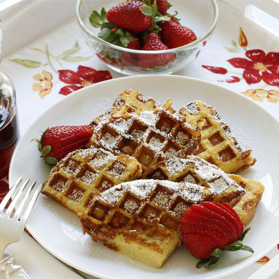 13 Valentine's Day Breakfast Ideas That Will Wow the Ones You Love