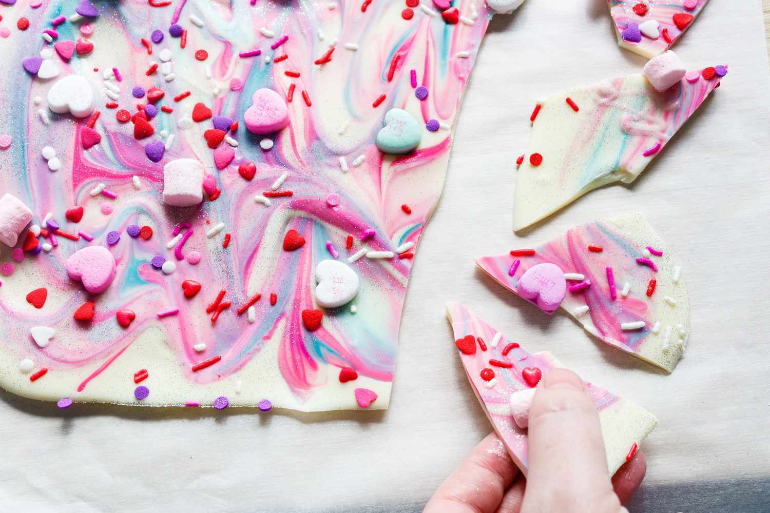 This 4-Ingredient Candy Recipe Is the Perfect Valentine’s Day Treat