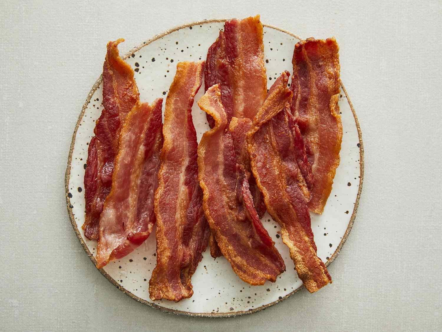 Toss Your Bacon Immediately If You Notice These Signs