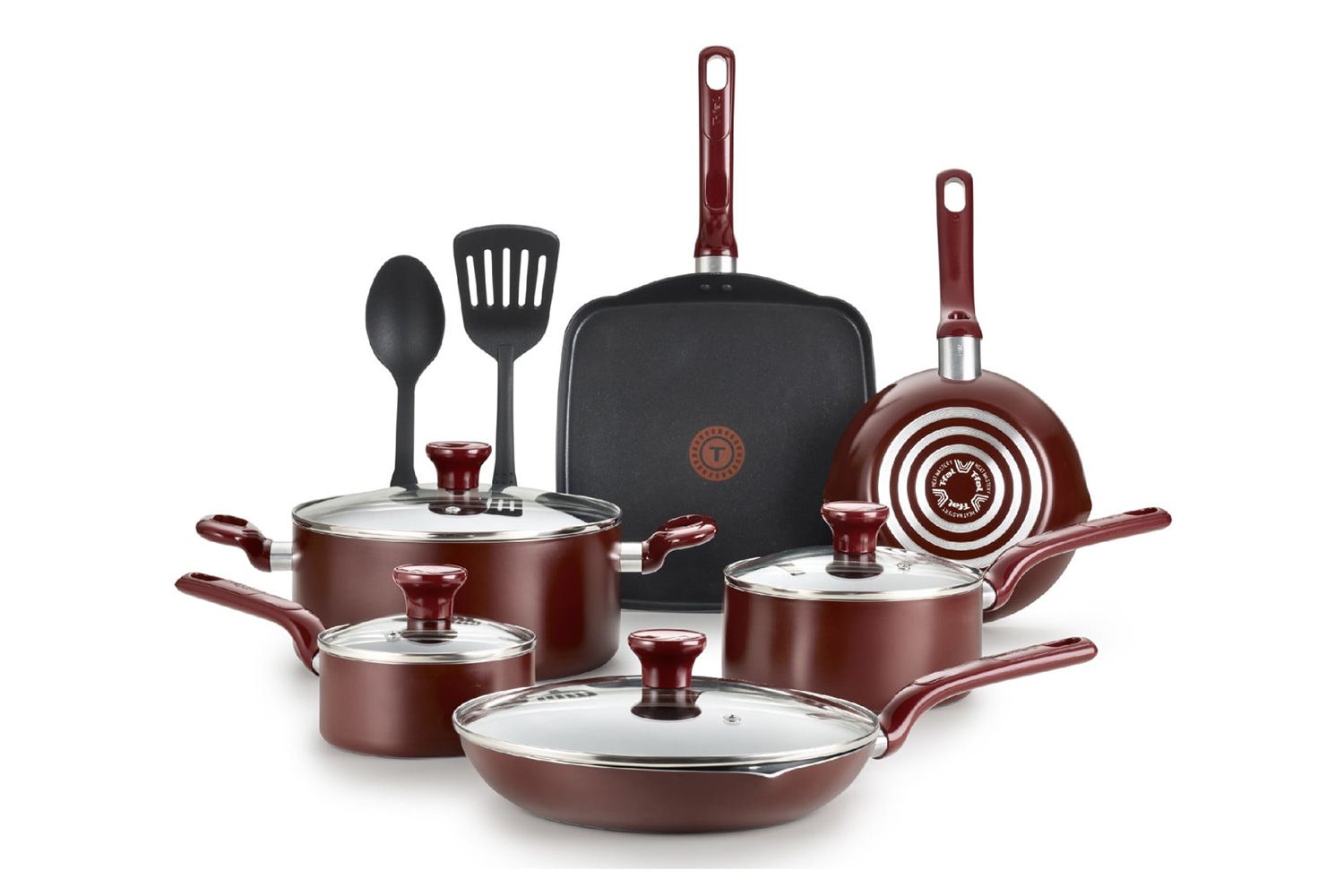 This Durable Rachael Ray Cookware Set Has Been Shoppers’ Go-To for 15+ Years, and It’s on Sale