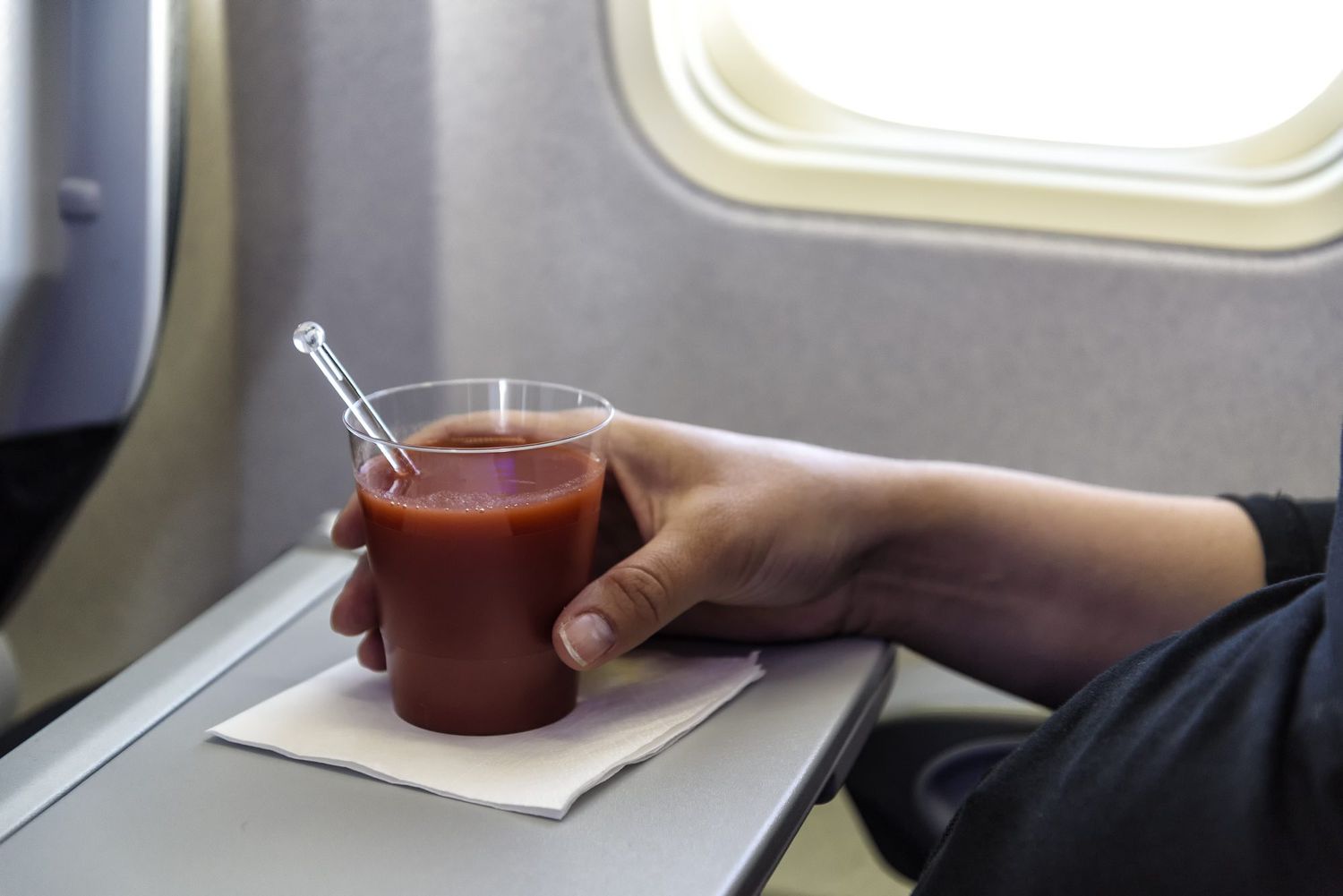 Why Do People Crave Tomato Juice on Airplanes?