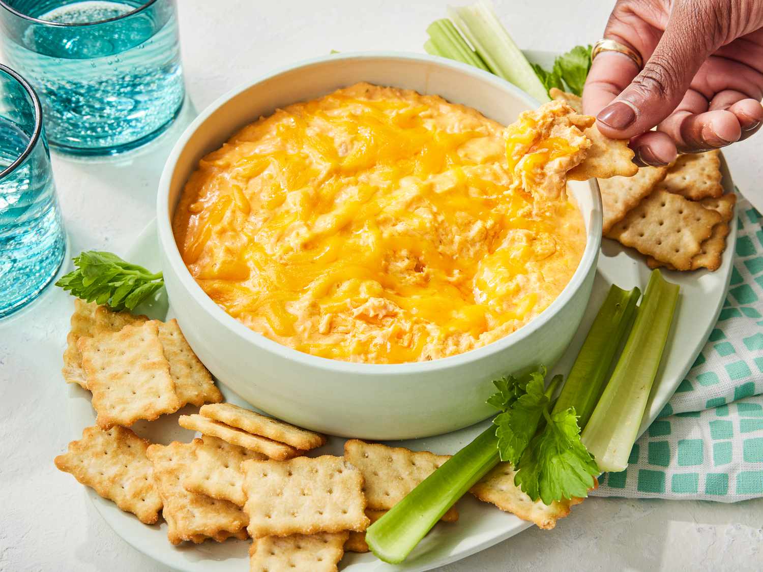 The Most Popular Super Bowl Dips in Each State According to Google