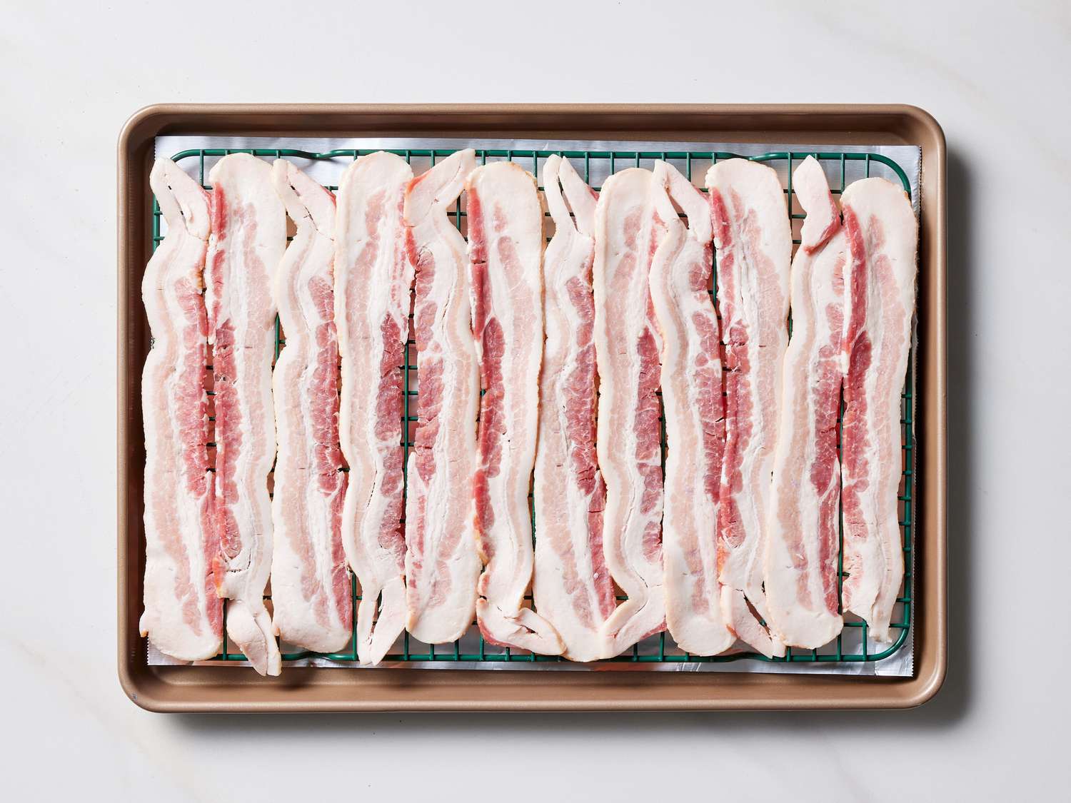 Toss Your Bacon Immediately If You Notice These Signs