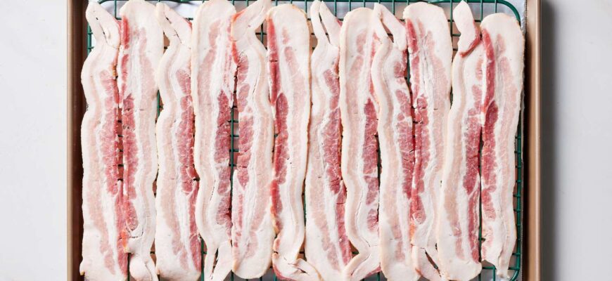 Toss Your Bacon Immediately If You Notice These Signs