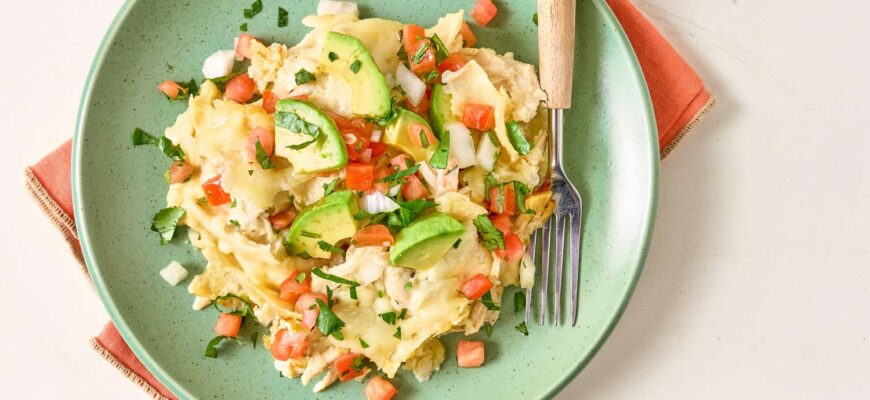 Easy Creamy Crockpot Chicken Enchilada Casserole