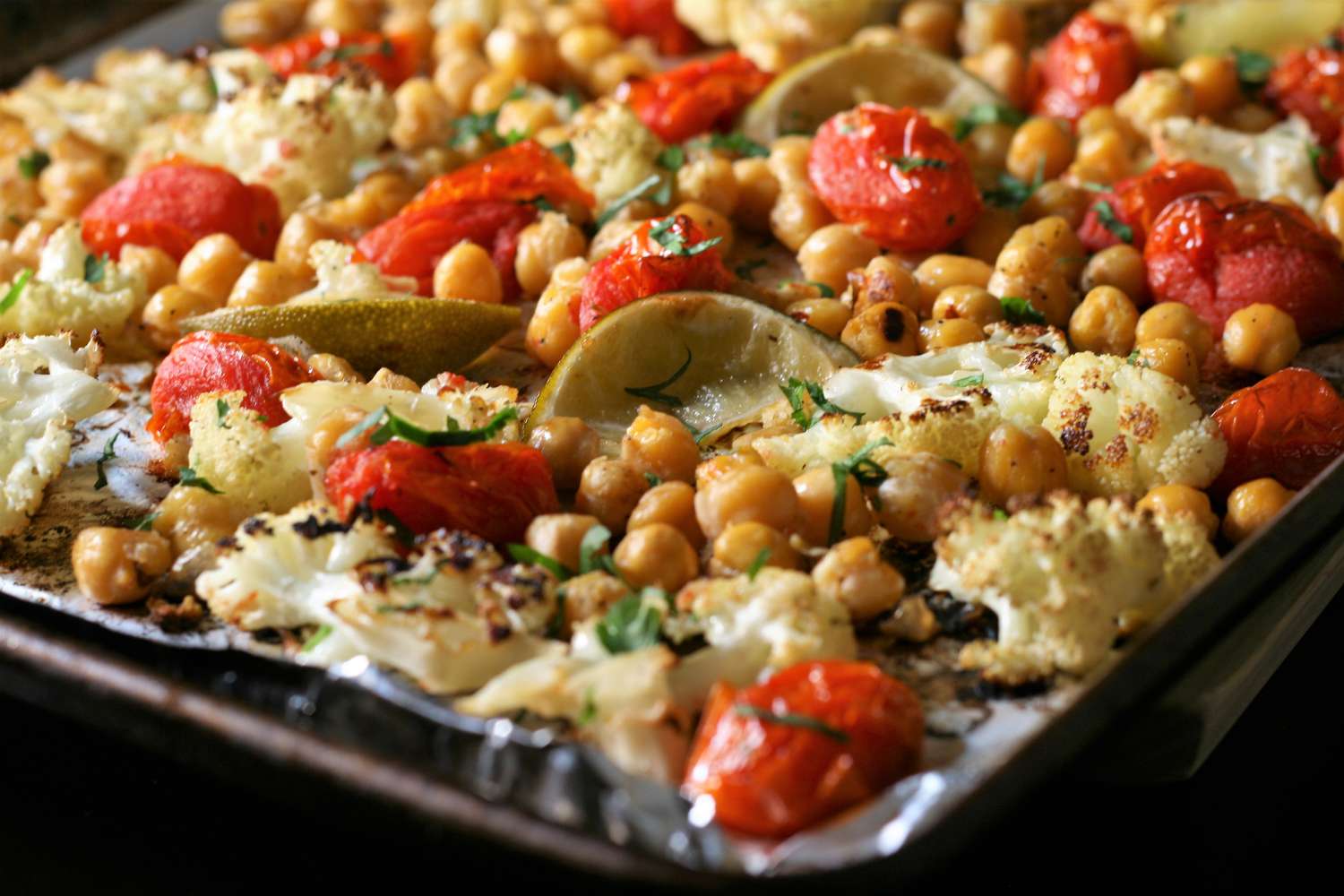 10 Speedy Recipes That Start With a Can of Chickpeas