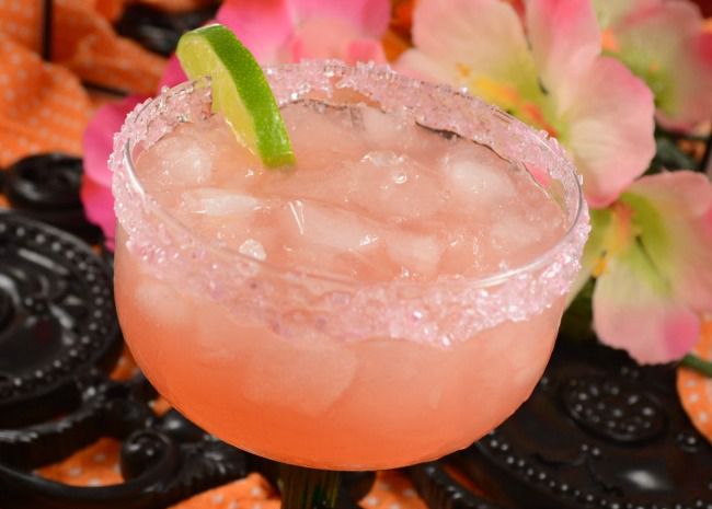 17 Drinks for Super Bowl Sunday to Get Your Game Day Party Started