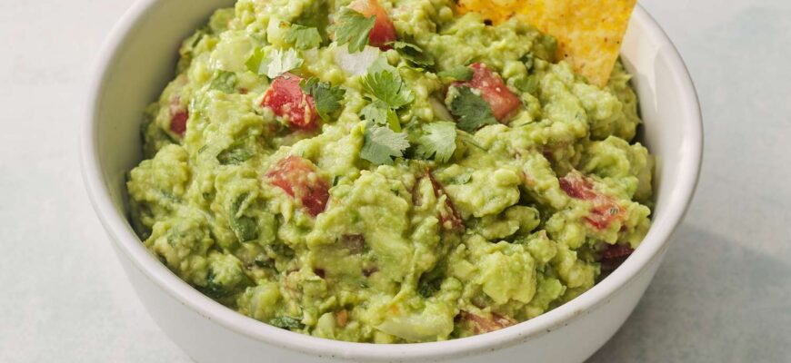 We Tried the Guacamole That Broke the Internet—and Our Test Kitchen Calls It ‘Perfection’