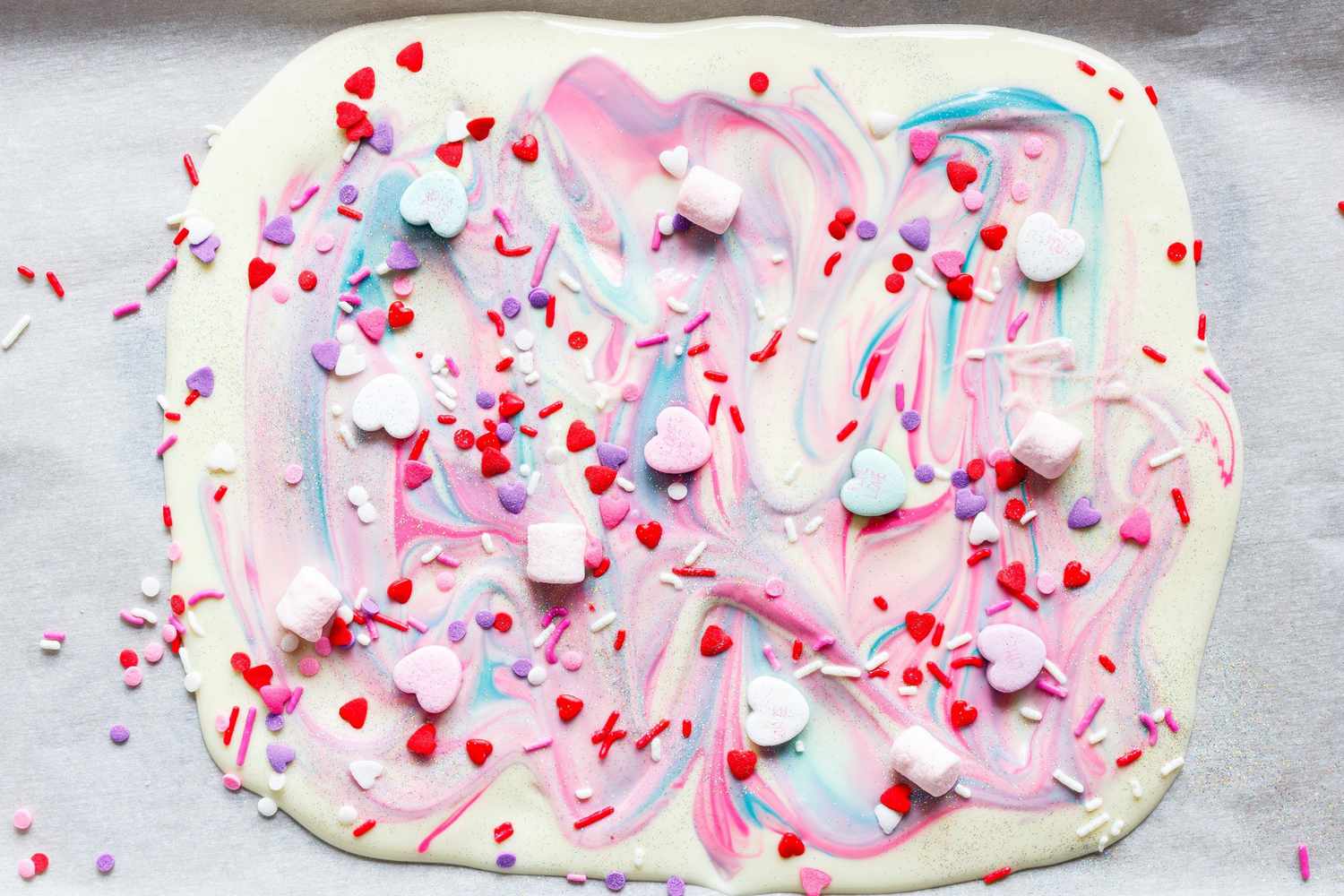 This 4-Ingredient Candy Recipe Is the Perfect Valentine’s Day Treat