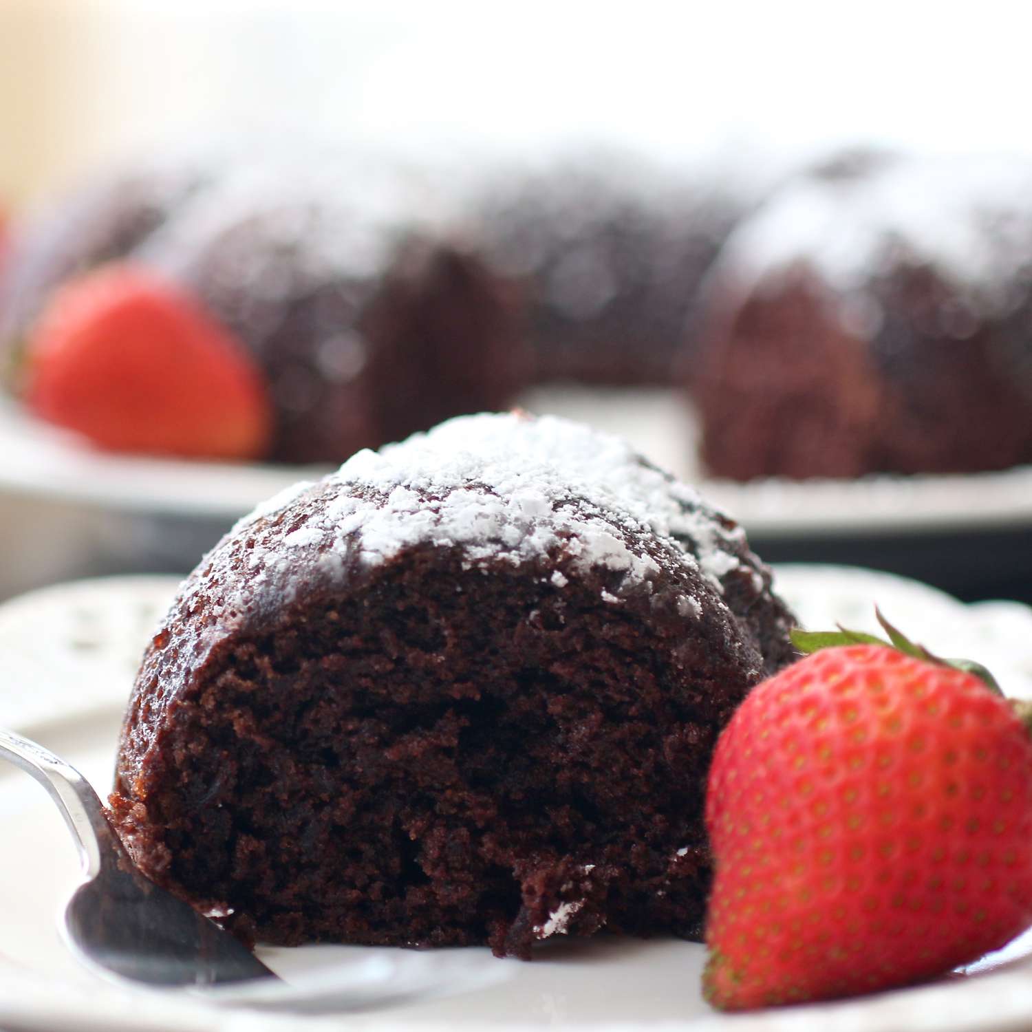 18 Egg-Free Cake Recipes to Make While Prices Are Skyrocketing