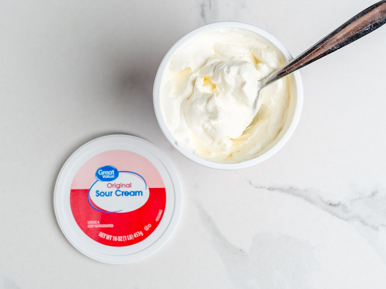 I Tried 8 Sour Cream Brands—This One Was So Much Better Than All the Others