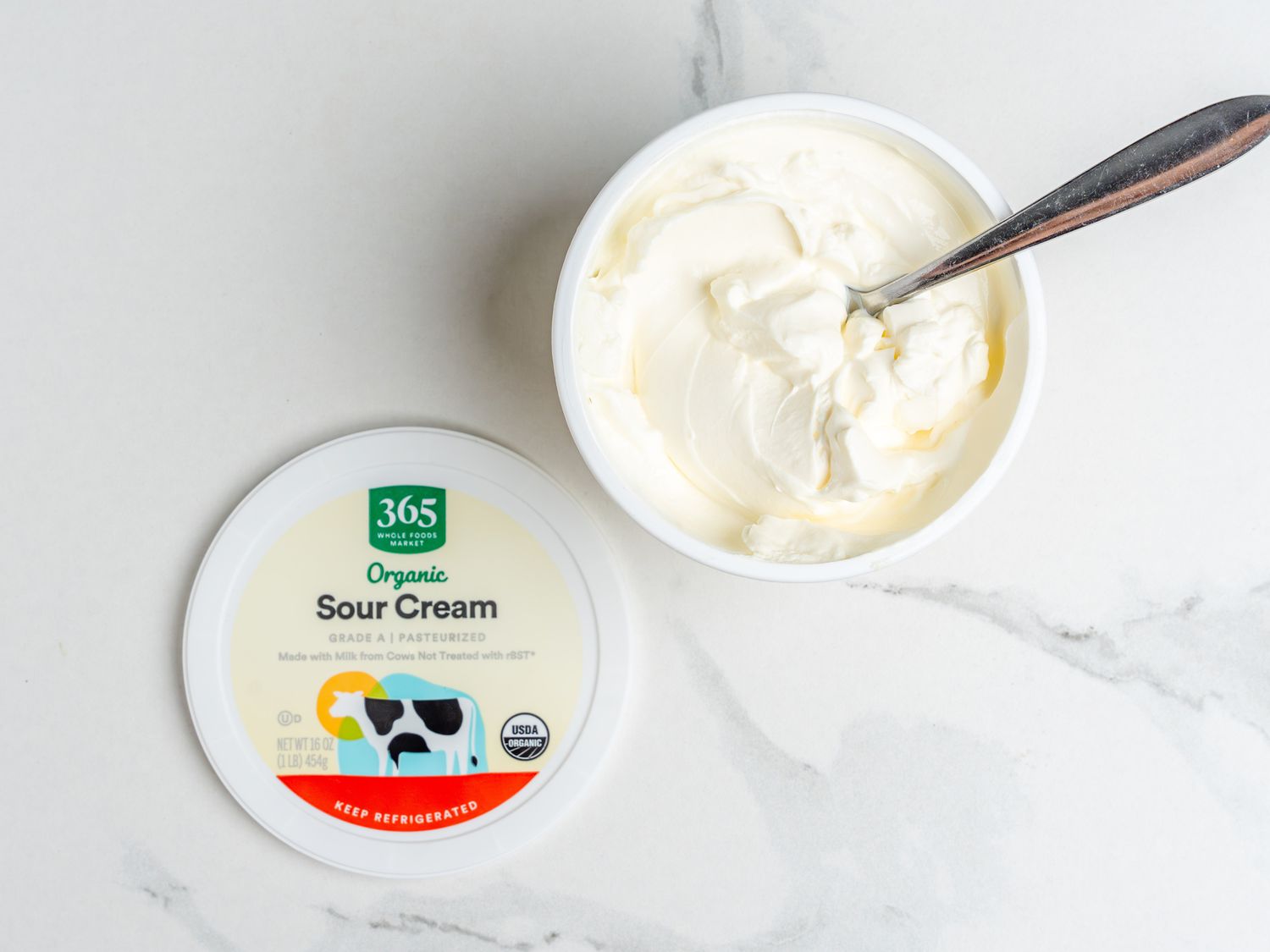 I Tried 8 Sour Cream Brands—This One Was So Much Better Than All the Others