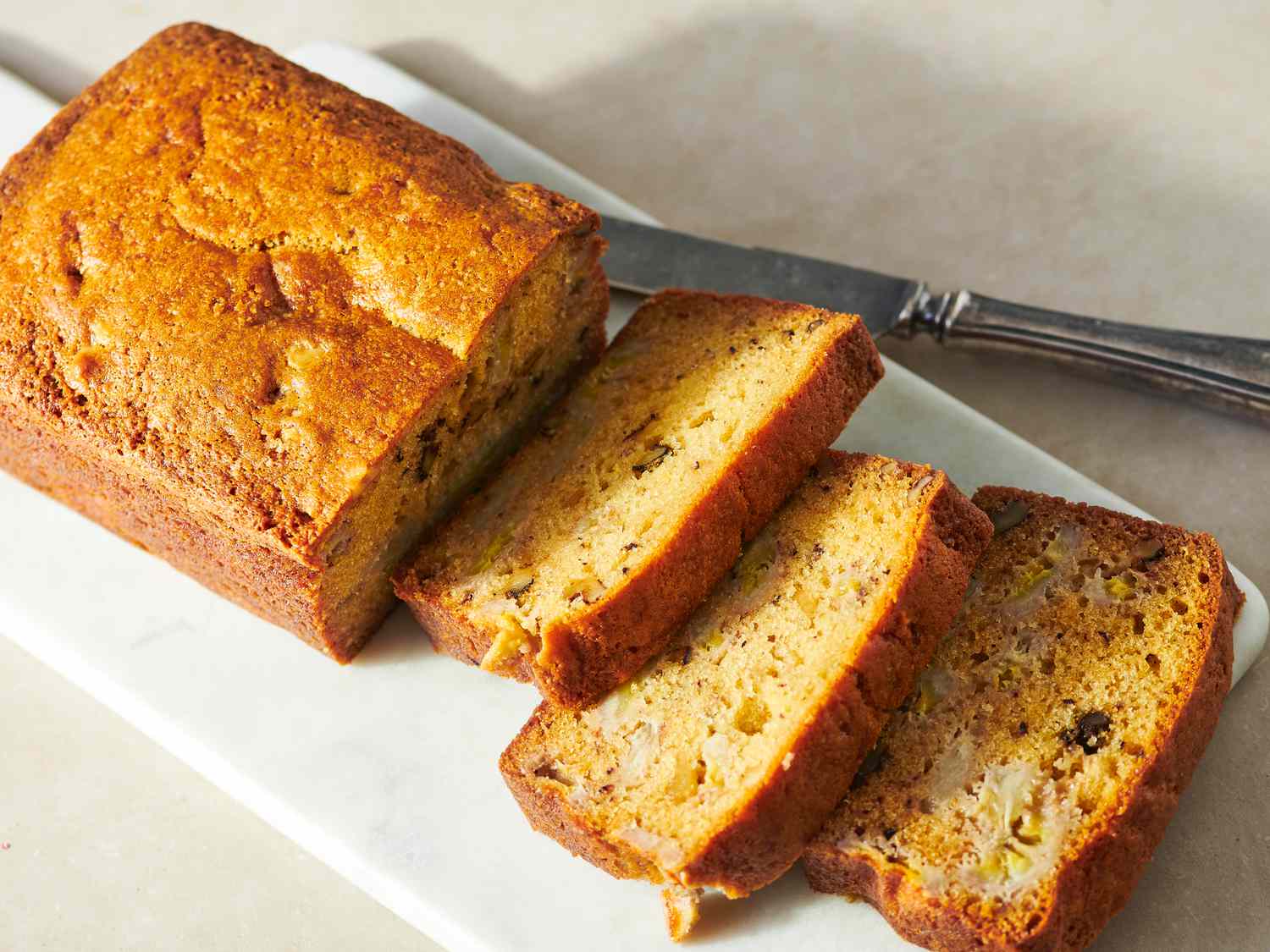 My Favorite Banana Bread Recipe Has a ‘Magic’ Secret Ingredient—And Over 10,000 5-Star Ratings