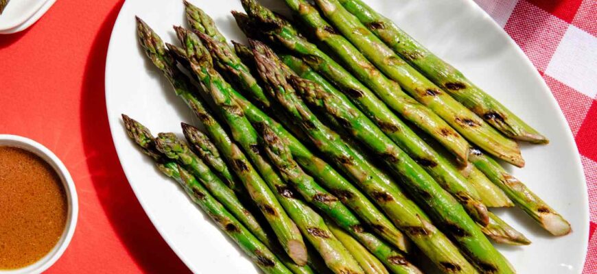 Drunken Grilled Asparagus Is the Easy, Boozy Side Dish Recipe I’m Serving All Season Long