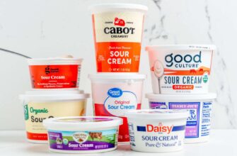 I Tried 8 Sour Cream Brands—This One Was So Much Better Than All the Others