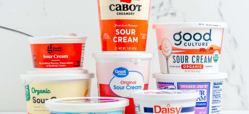 I Tried 8 Sour Cream Brands—This One Was So Much Better Than All the Others