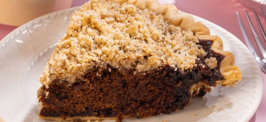 Meet Shoofly Pie: The 1800s Dessert You Should Eat for Breakfast