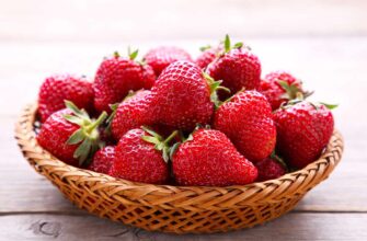 Driscoll's Settles the Debate: This Is the Best Way to Store Strawberries
