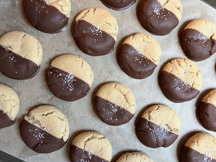 12 Easy 3-Ingredient Cookies to Make When You're Short on Time