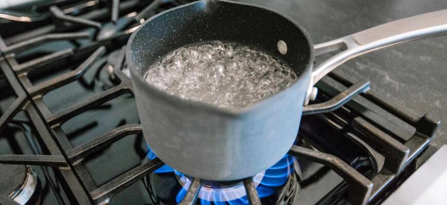 This Simple Trick for Boiling Water Fast Always Works