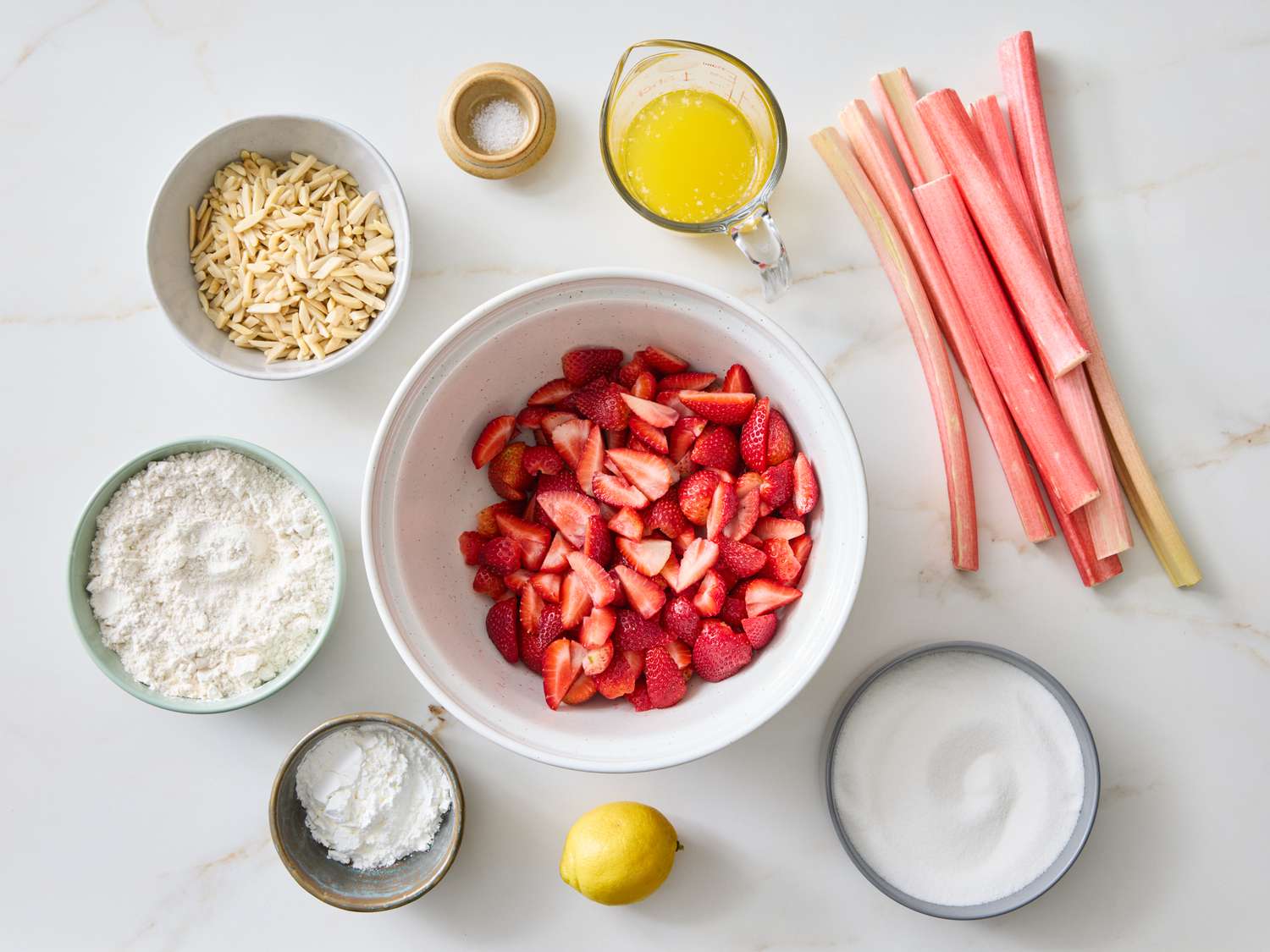 Strawberry Rhubarb Crumble