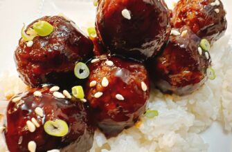 Saucy Sesame Gochujang Meatballs