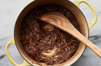 The Easiest Way to Make Caramelized Onions is 'Nearly Stirless'