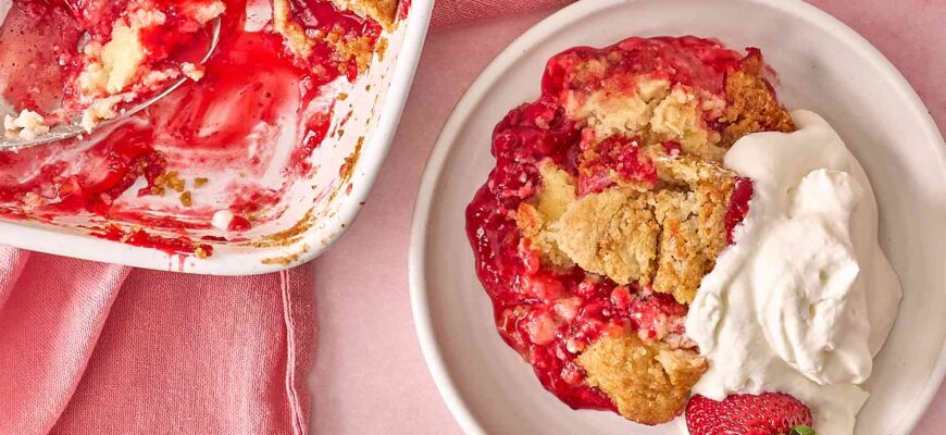 Strawberry Cheesecake Dump Cake