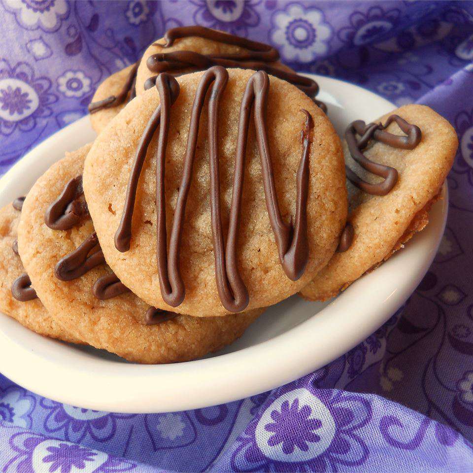 12 Easy 3-Ingredient Cookies to Make When You're Short on Time