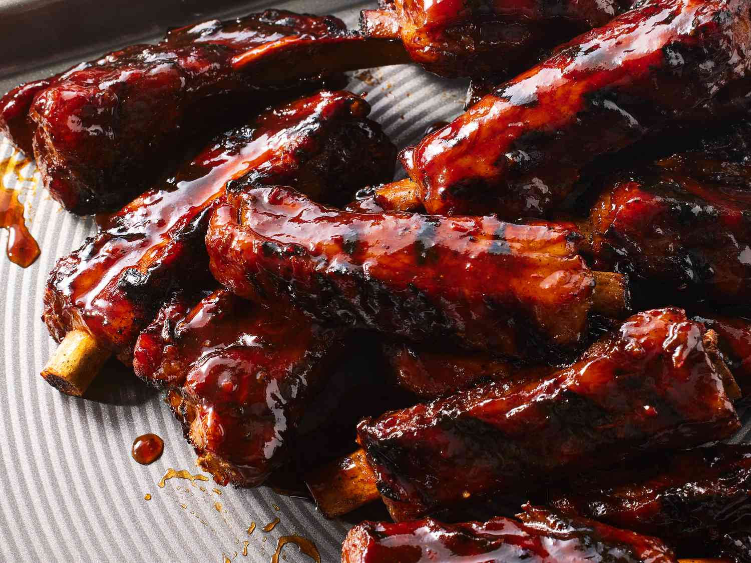 I Asked 6 Chefs for the Best Store-Bought Barbecue Sauce, and This Budget-Friendly Bottle Came Out on Top