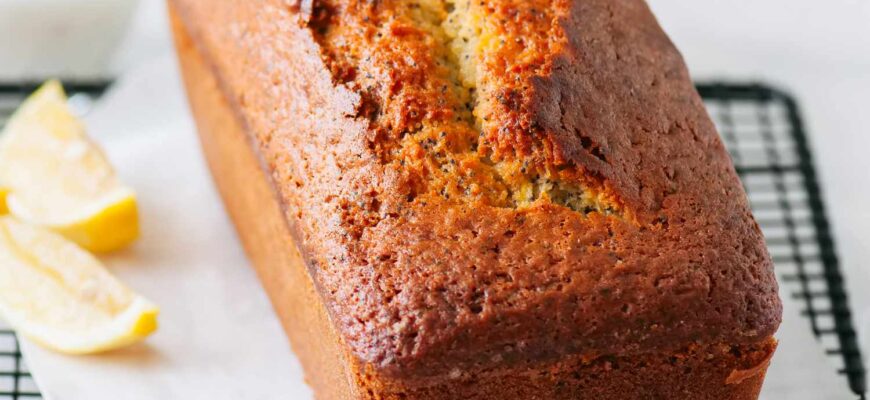 My Grandma's Trick for Picture-Perfect Cracks in Loaf Cakes