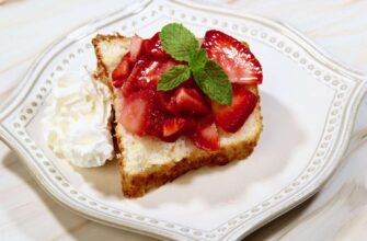 This 2-Ingredient Cake Recipe Tastes Like It Took All Day To Make