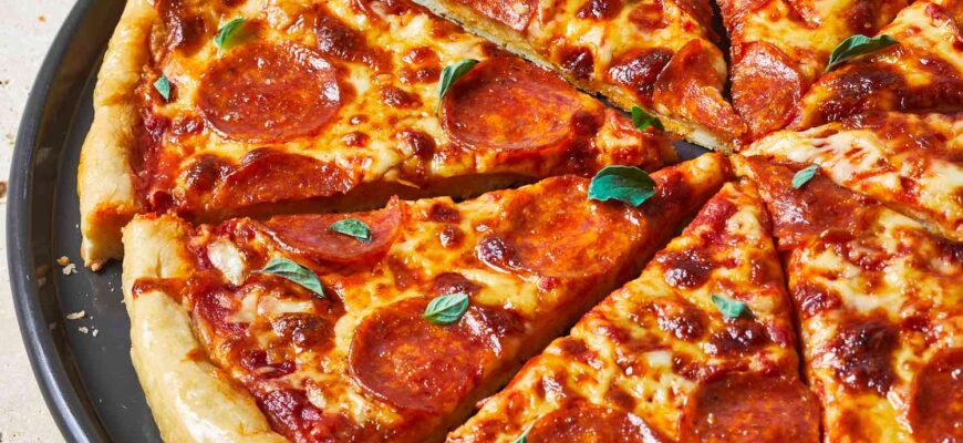 I Just Learned the Most Genius Trick for Reheating Pizza