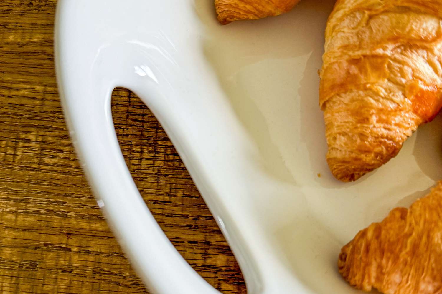 A Good Serving Platter Makes Every Meal Feel Special—We Tested the Best Ones